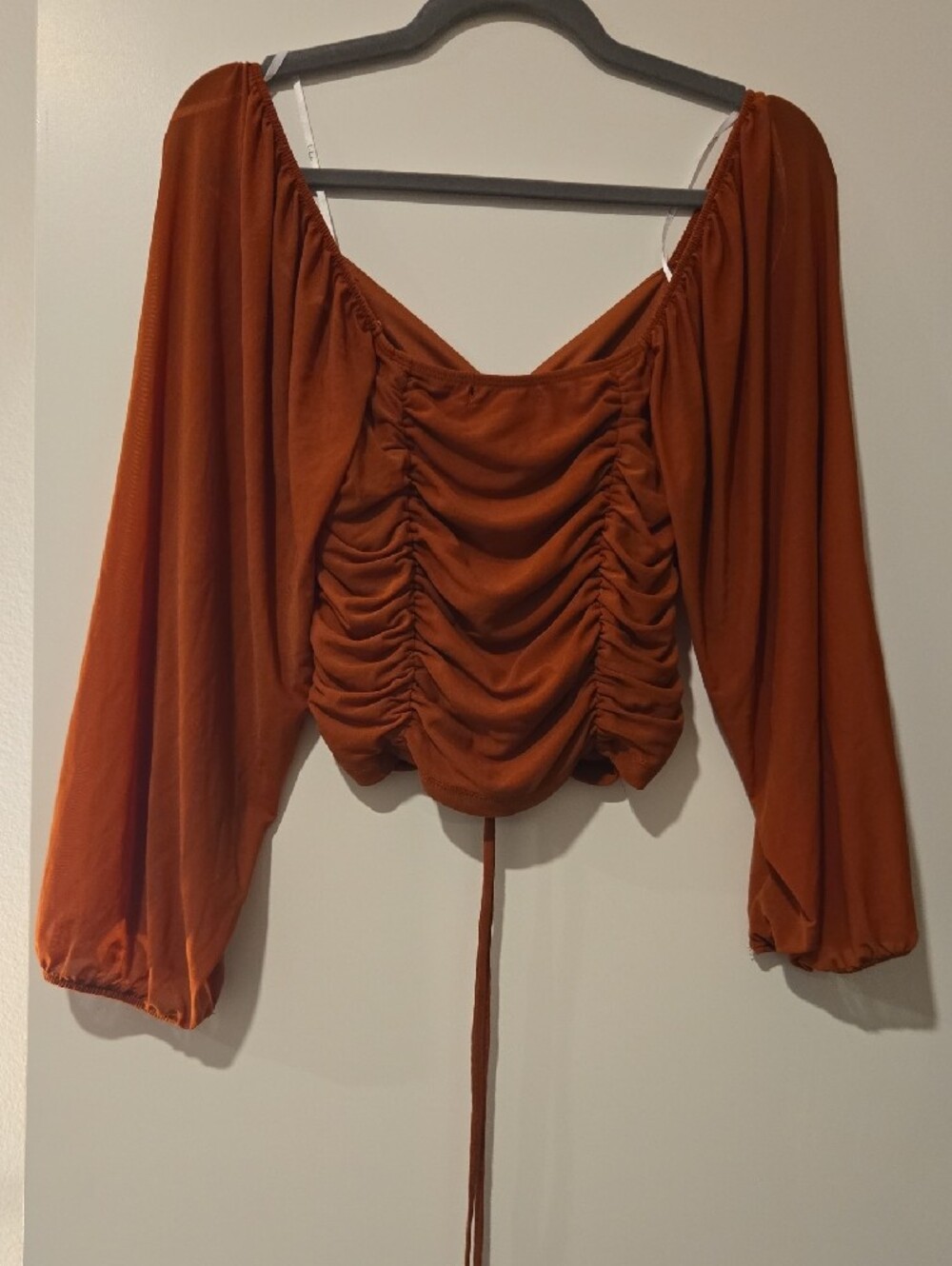 Lulu's Rust Drawstring Ruched Long-Sleeve Crop - Picture 5 of 7